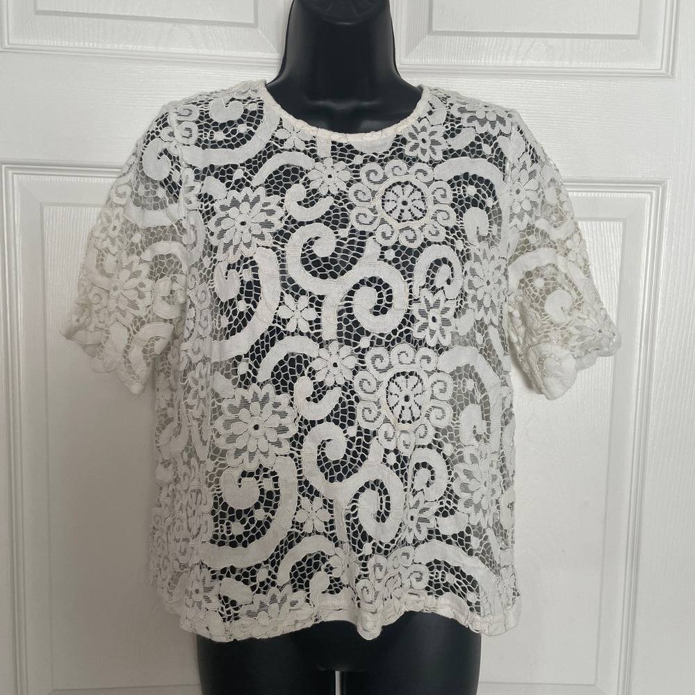 Nanette Lepore Beige Floral Guipure Lace Top Women M Short Sleeve Back Tie Shirt